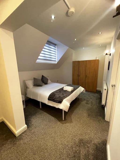 Lovely 5Br Home In Manchester. Close To The City Luaran gambar