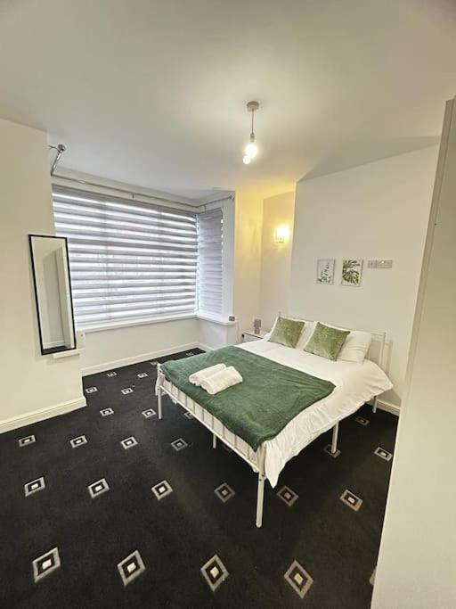 Lovely 5Br Home In Manchester. Close To The City Luaran gambar